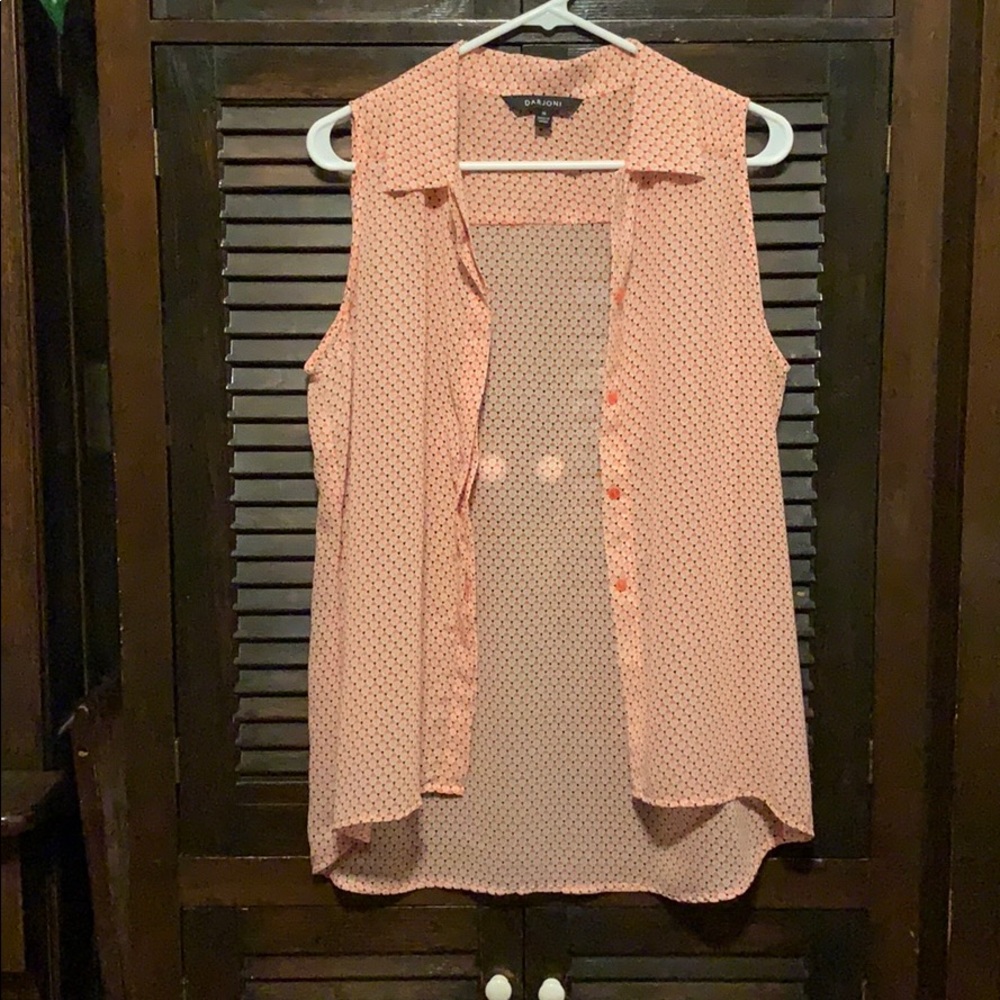 Darjoni sleeveless top